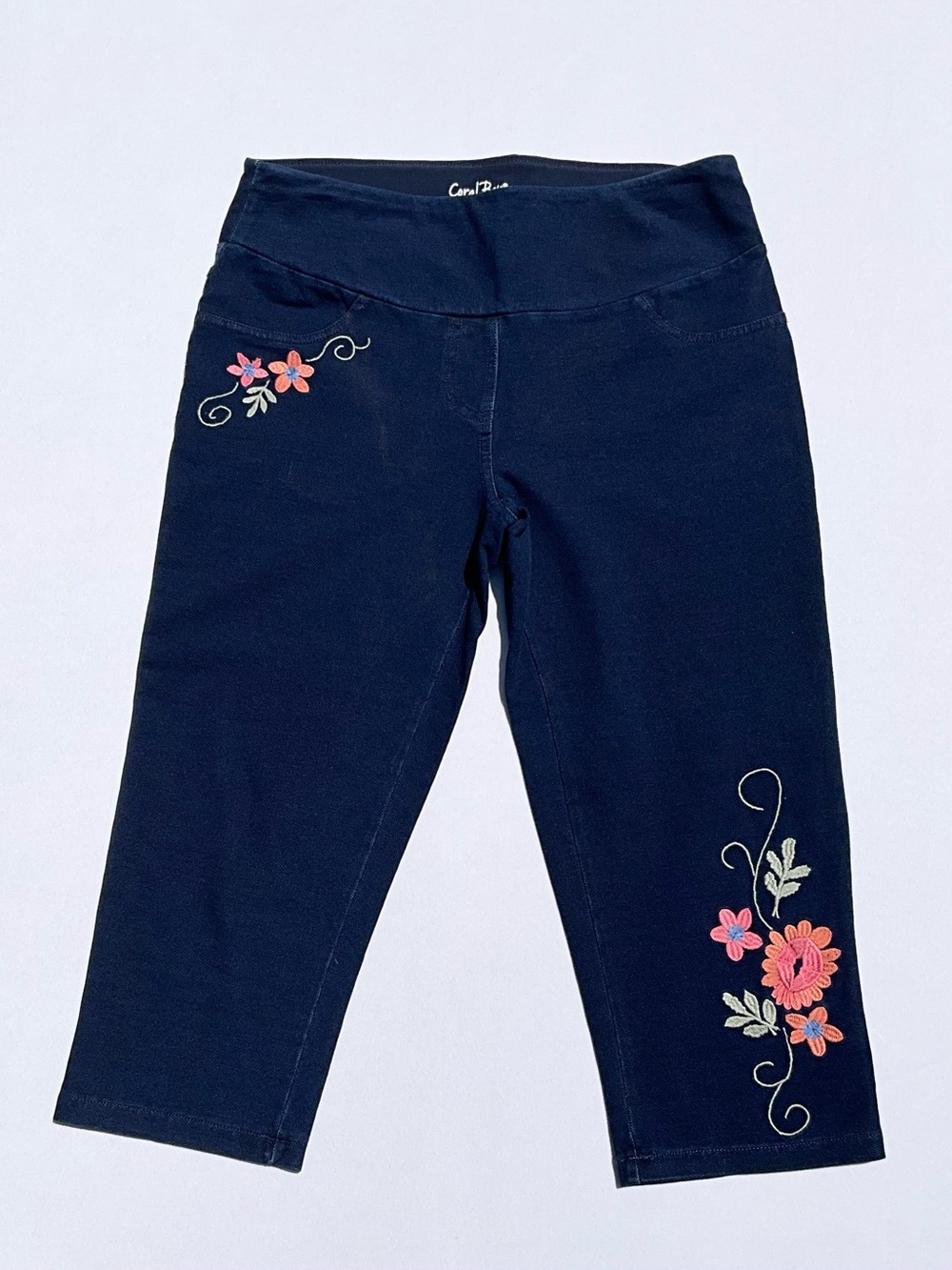 Navy Floral Embroidered Denim Capri Jeggings Soft Pull On Petite Medium NWOT